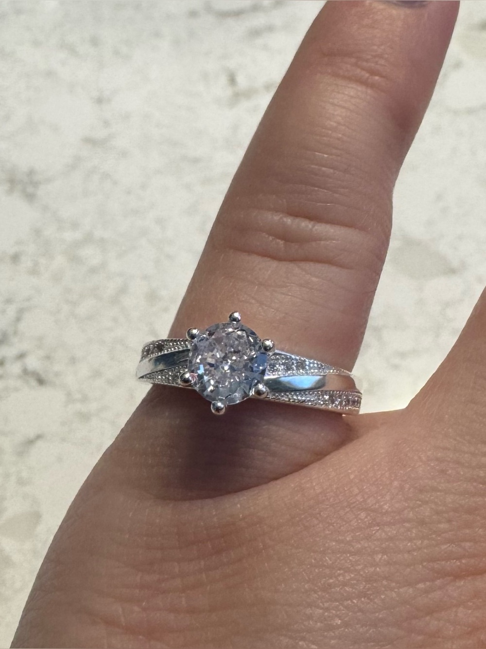.925 Sterling Silver White Cubic Solitaire Split Shank Ring Size 6 NEW